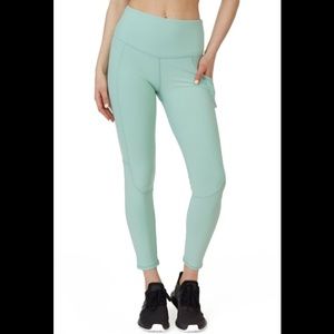 X by Gottex Dark Pistachio
Becky Ankle Legging with
Pockets Size S